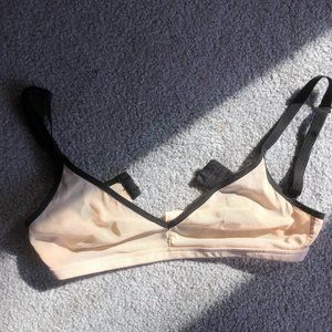 Sieve Non-Wire Bra (Peach + Black)